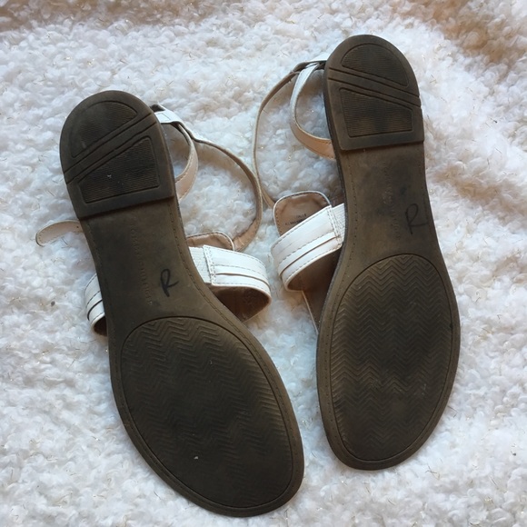 Tommy Hilfiger White Sandals with Gold Accents - Picture 5 of 8